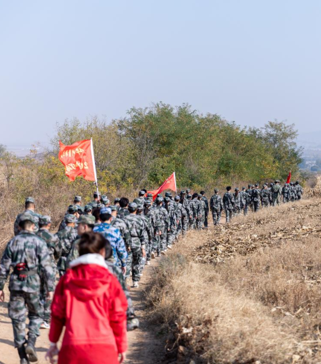 MK体育(中国)国际平台2023年学生徒步行军拉练及素质拓展活动